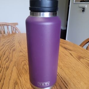 Yeti 46oz Nordic Purple